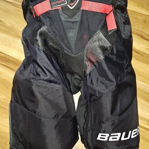 Senior Medium Bauer Vapor 2X Pro Hockey Pants (Used)