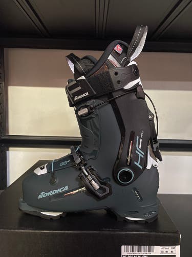 Mondo 24 & 24.5 Women's Nordica HF Pro 95 W Ski Boots Medium Flex (New)