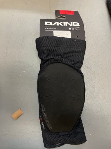 Large Dakine Impact Slayer Knee Guard (New)