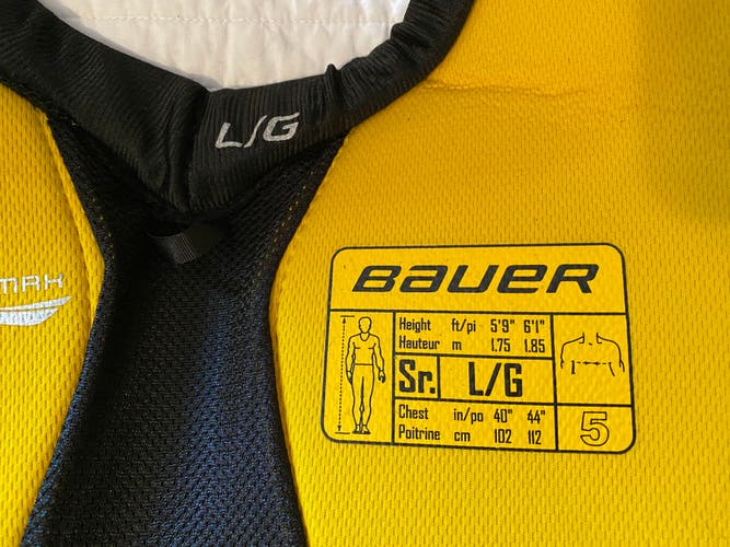 Men's Large Senior Bauer Supreme S190 Shoulder Pads (New)