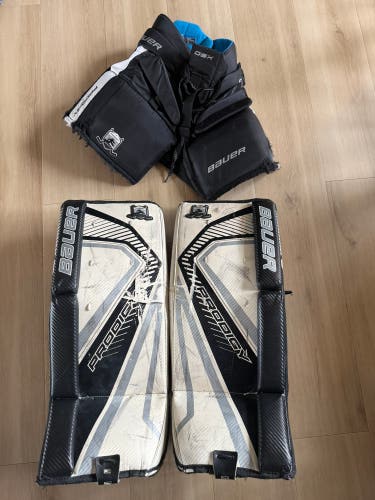 Large Bauer Prodigy Goalie Leg Pads and Pants