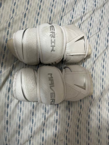 Medium Adult Maverik M6 Arm Pads (Used)
