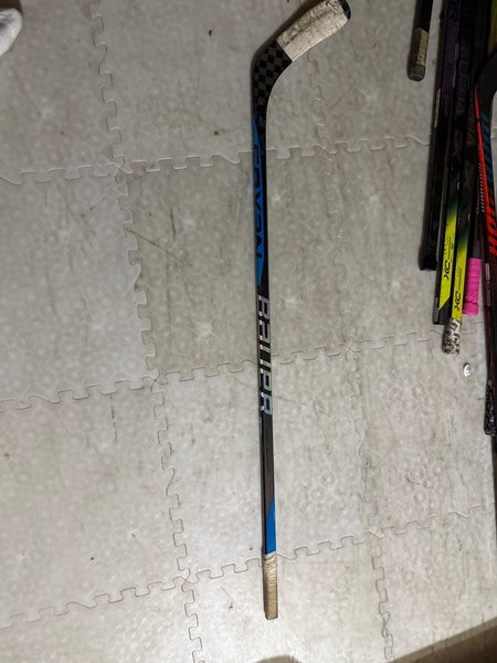 Youth Bauer Nexus Sync Right Handed Hockey Stick P92 30 Flex (Used)