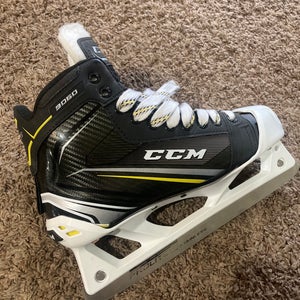 2018 CCM Tacks 9060 Hockey Goalie Skates Regular Width 8.5 (Used)
