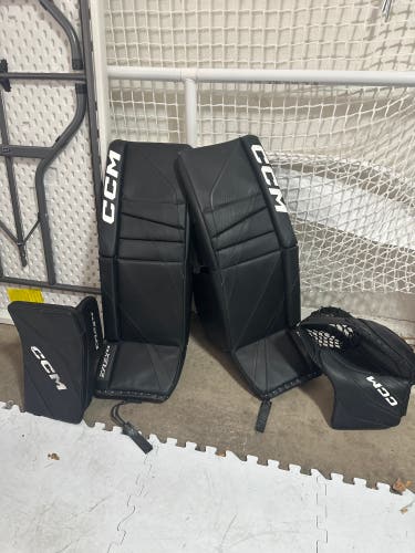 34" CCM EFlex 6.9 Regular Goalie Full Set (Used)