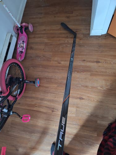 Senior True HZRDUS 7x4 Left Hand Hockey Stick P92 85 Flex (Used)