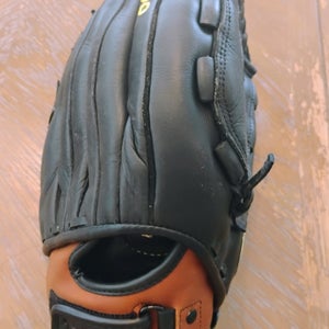 Wilson RH A500 Softball Glove 13" (Used)