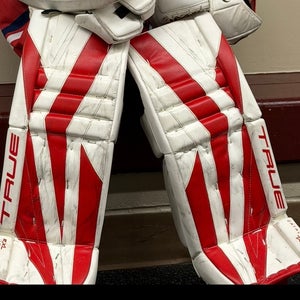 29" True Catalyst 7X3 Goalie Leg Pads (Used)