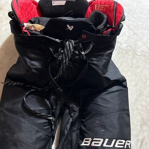 Women's Youth Small Bauer Hockey Pants (Used)