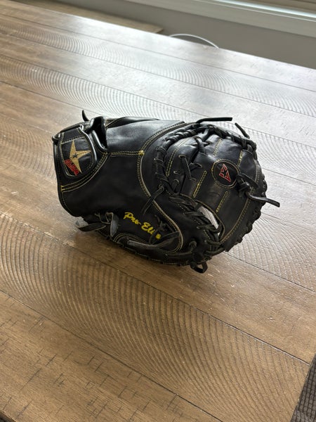 All star catchers mitt 35” lightly used