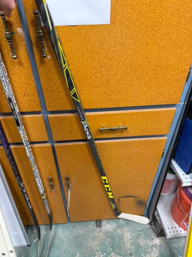 Senior CCM Ultra Tacks Left Hand Hockey Stick 90 Flex Pro Stock (Used)