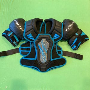 Junior Medium True AX7 Shoulder Pads