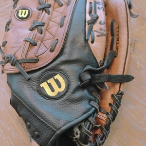 Wilson RH A360 Softball Glove 14" (Used)