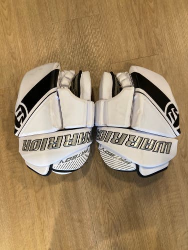 Medium Warrior Fatboy Goalie Gloves