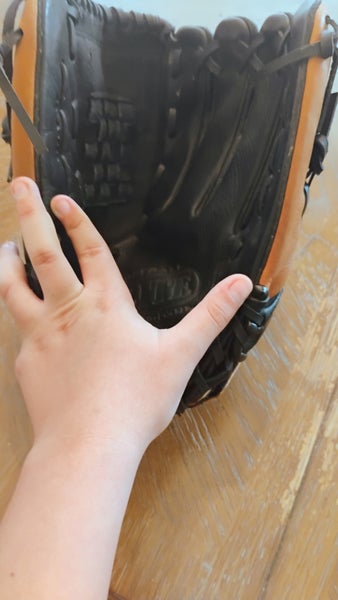 Wilson RH A2444 Softball Glove 14" (Used)