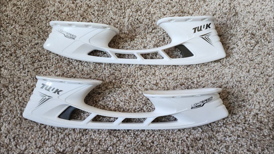 272 Bauer Lightspeed edge holders pair