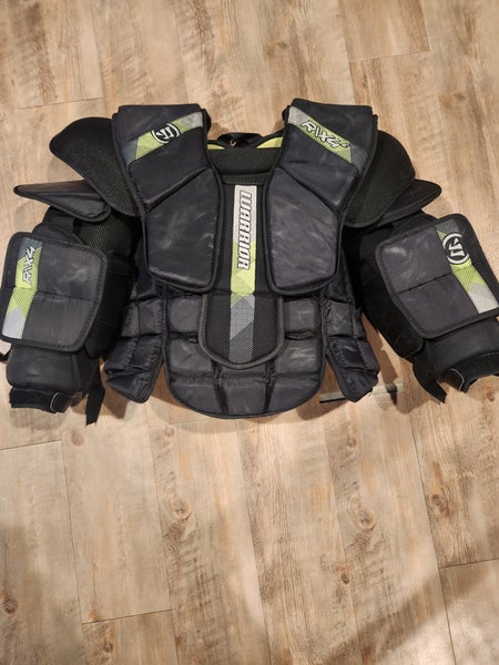 Medium/Large Intermediate Warrior Ritual X4 E Goalie Chest Protector (Used)