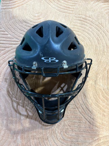 Adult Boombah Catcher's Mask | 7 - 7 1/2" (Used)