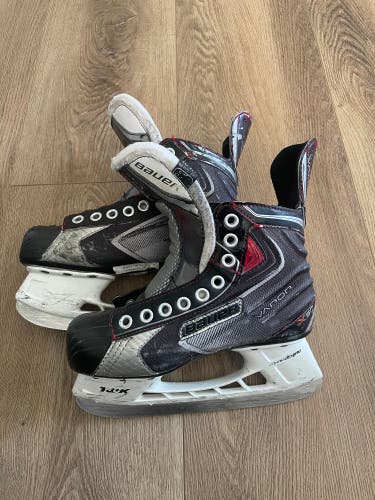 Bauer Vapor X50 Hockey Skates Regular Width Size 2.5 (Used)