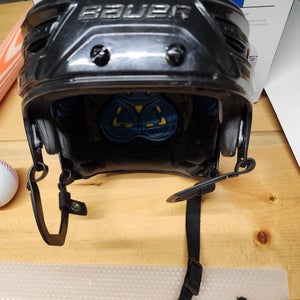 Medium Bauer Re-Akt 150 Helmet (Used)