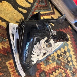 2022 Bauer Supreme Mach Hockey Skates 9 (Used)