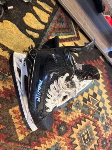 2022 Bauer Supreme Mach Hockey Skates 9 (Used)