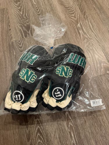 SNC Warrior Alpha LX3 Gloves 14" Pro Stock (New)