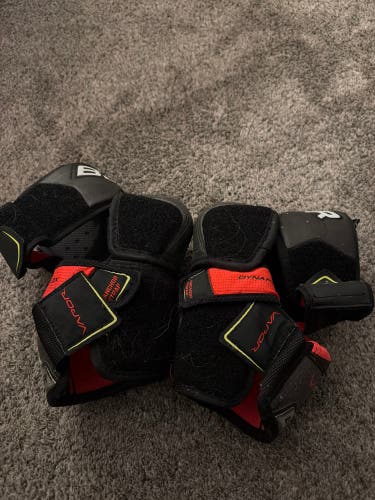 Small Bauer Vapor 2X Elbow Pads (Used)