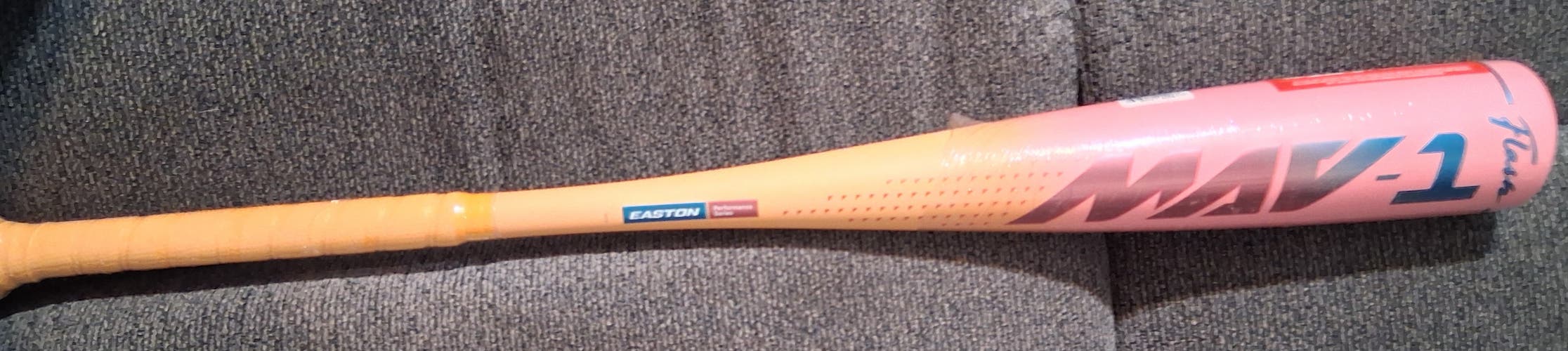 2026 Easton MAV1 Alloy USSSA Certified Bat (-10) 28" (New)
