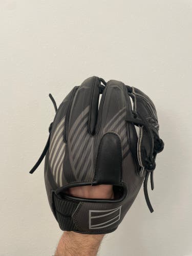 Rawlings REV1X REV205-9X RH Infield Baseball Glove 11.75" (Used)