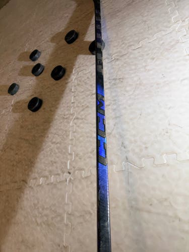 Intermediate CCM Ribcor Trigger 10 Pro Right Handed Hockey Stick P29 55 Flex