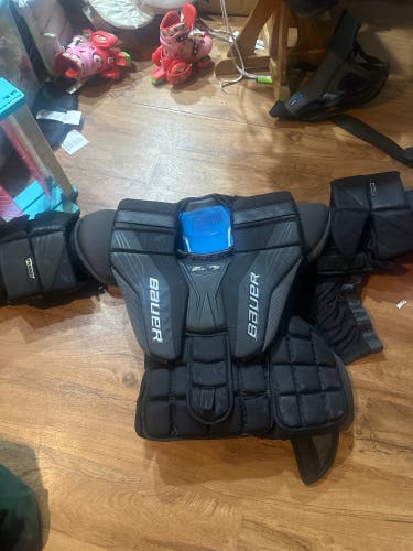 Small Bauer Elite Goalie Chest Protector (Used)