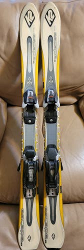 K2 Escape Jr Downhill Skis Youth Junior 110 CM With Marker 450 Bindings