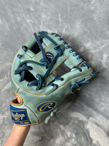 Blue Rawlings Heart of the Hide RH Infield Baseball Glove 11.5" (Used)