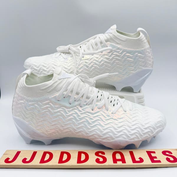 Under Armour Spotlight Pro Football Cleats 3028200-100  display picture 1