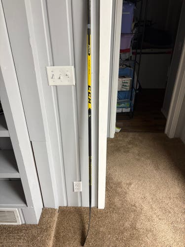 Senior CCM Tacks Left Hand Hockey Stick P40 85 Flex (Used)