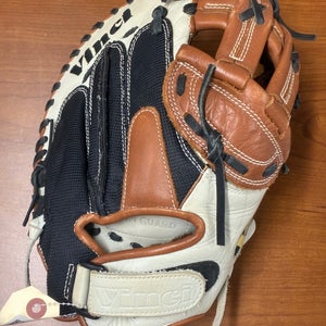 Vinci JCV -VM RH Catcher's Softball Glove 33" (Used)