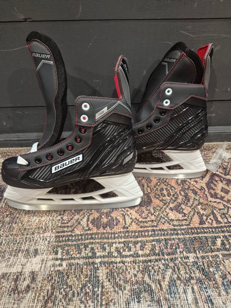Black Bauer NS Hockey Skates Regular Width Size 5 (New)