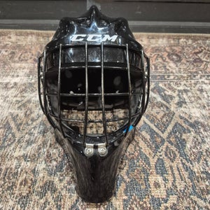 Senior Medium CCM 7000 Goalie Mask (Used)