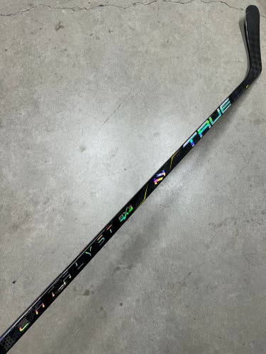 75 Flex P92 Senior True Catalyst 9x3 Left Hand Hockey Stick Pro Stock (New)
