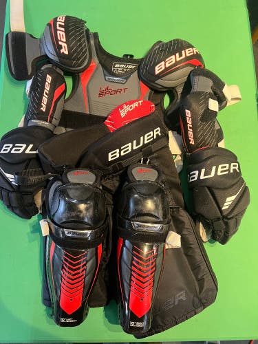 Bauer Lil' Sport Hockey Starter Kit | Junior