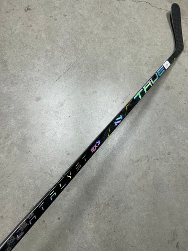80 Flex P92 Senior True Catalyst 9x3 Left Hand Hockey Stick Pro Stock (New)