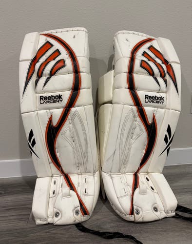 34" Reebok Larceny L9 Goalie Leg Pads Pro Stock (Used) GPKFSP