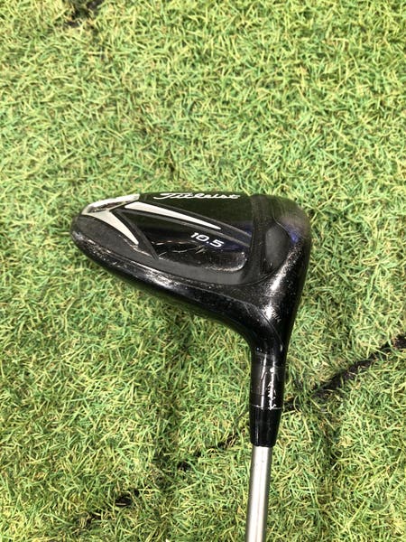 Men's 10.5° Titleist 915 D2 Driver | Mitsubishi Rayon Diamana S+