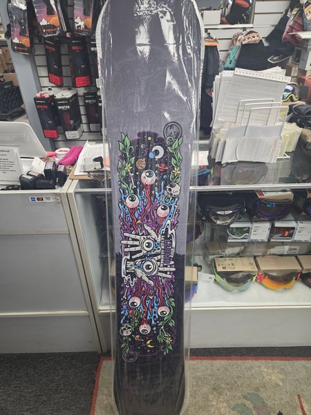 Men's Never Summer Llama Snowboard Park Without Bindings Soft Flex Directional Twin 159 cm (New)