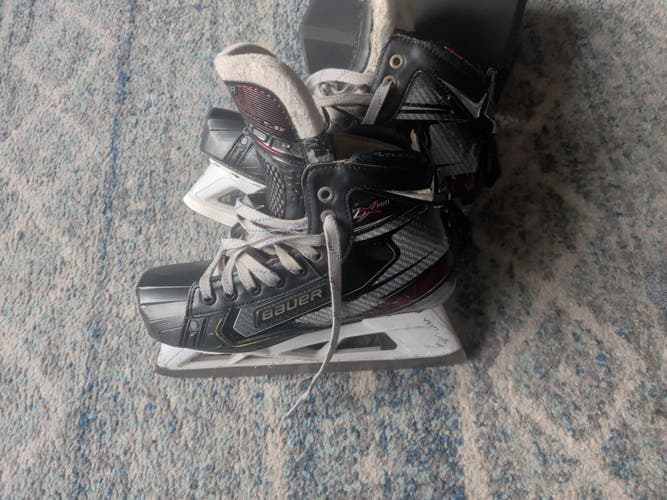 Bauer Vapor 2X Pro Hockey Skates Regular Width 7.5 (Used)