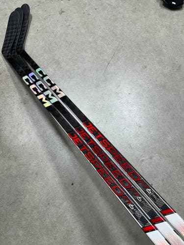 3 PACK 90 Flex P28 Senior CCM JetSpeed FT6 Pro Right Hand Hockey Stick Pro Stock (New)