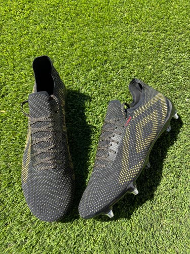 Blue Men's Size M 12.5 (W 13.5) Umbro VELOCITA Matrix Pro SG Detachable Cleats Cleats (New)