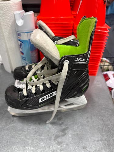 Used Bauer XLS Intermediate Hockey Skate Intermediate 3.5 11337-S000479973