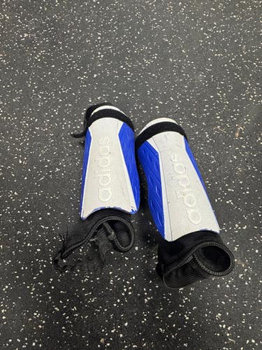Used Adidas Soccer Shin Guards Junior White SM 11849-S000037403